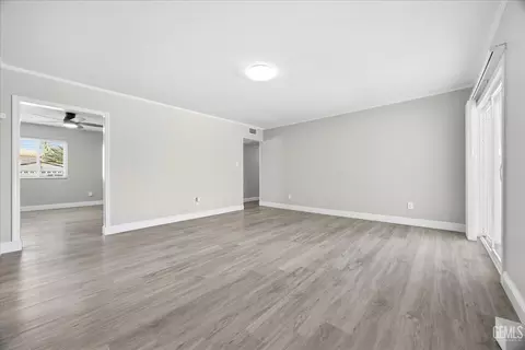 Living - 101 Irene St, Taft, CA 93268 photo 6 of 7