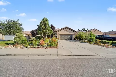 13308 Sterling Heights Dr, Bakersfield, CA 93306