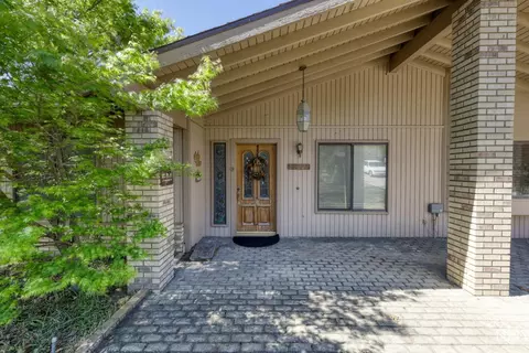 Exterior - 28220 Black Gold Way, Tehachapi, CA 93561 photo 3 of 7
