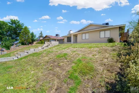 607 Sunset Ln, Taft, CA 93268 photo 2