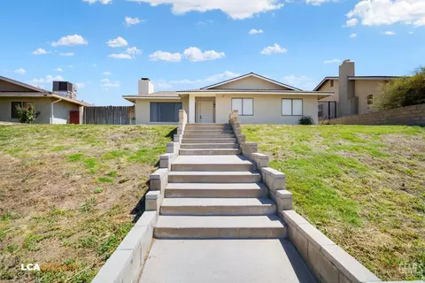 607 Sunset Ln, Taft, CA 93268 photo 3
