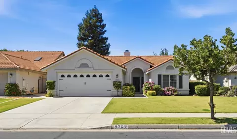 9709 Portland Rose Ave, Bakersfield, CA 93311
