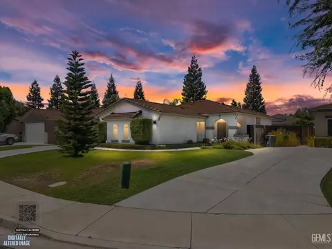 9712 N Bossa Nova Ct, Bakersfield, CA 93312