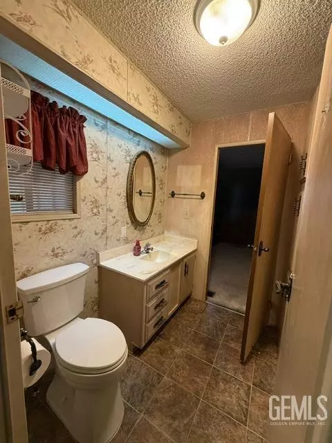 Bath - 505 45th St, Bakersfield, CA 93301 photo 1 of 4