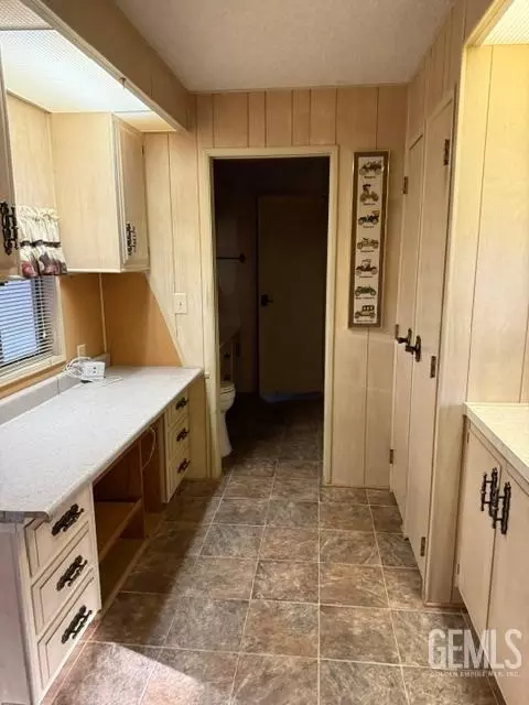 Entry Way - 505 45th St, Bakersfield, CA 93301 photo 2 of 2