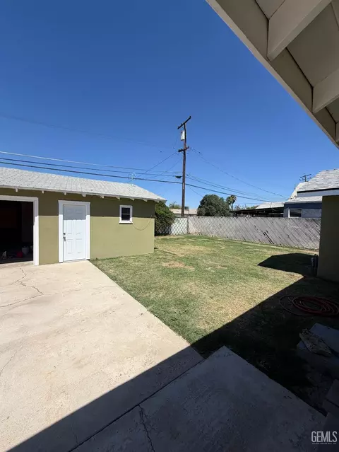 Exterior - 761 3rd St, Mcfarland, CA 93250 photo 3 of 4