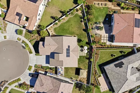 View/Area - 2023 Risborough Ct, Bakersfield, CA 93311 photo 1 of 5