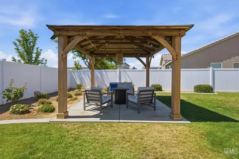 Exterior - 2023 Risborough Ct, Bakersfield, CA 93311 photo 7 of 19