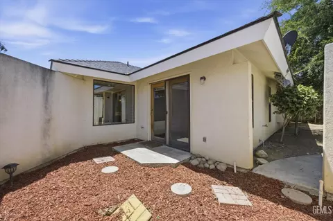 Exterior - 5306 Deville Ct, Bakersfield, CA 93308 photo 12 of 12