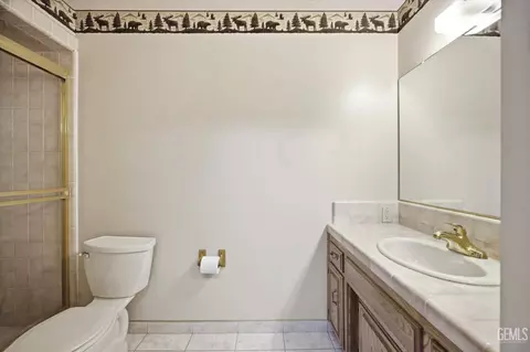 Bath - 5306 Deville Ct, Bakersfield, CA 93308 photo 7 of 7