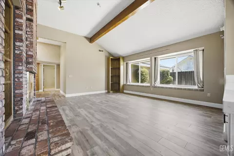 Living - 5306 Deville Ct, Bakersfield, CA 93308 photo 7 of 13
