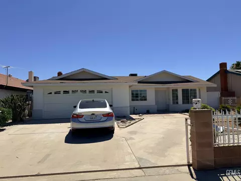 2168 Quincy St, Delano, CA 93215
