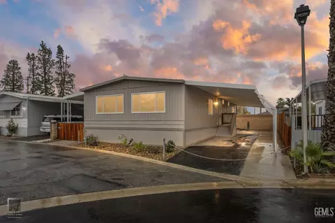 335 Hickorywood Ln, Bakersfield, CA 93308