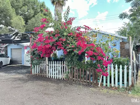 1219 N Ogden St, Bakersfield, CA 93305