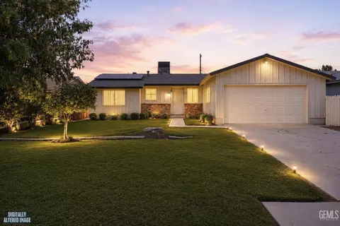 2804 Pomona St, Bakersfield, CA 93305