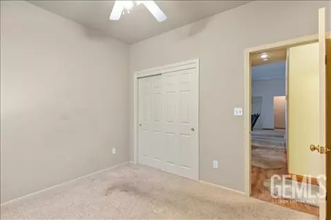 Bedroom - 1300 Scarlet Oak Dr, Tehachapi, CA 93561 photo 2 of 4