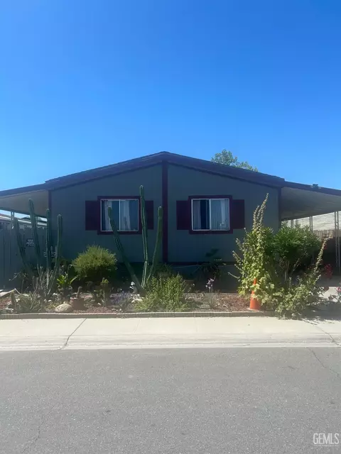1301 Taft Hwy #22, Bakersfield, CA 93307