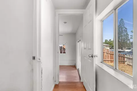 Entry Way - 302 W C St, Tehachapi, CA 93561 photo 1 of 2