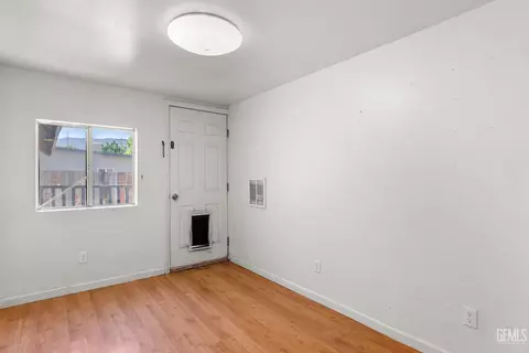Other - 302 W C St, Tehachapi, CA 93561 photo 7 of 10