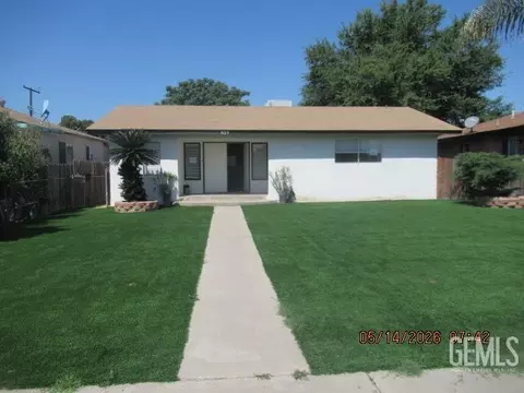 609 Clinton St, Delano, CA 93215