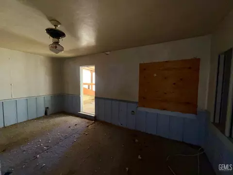 301 A St, Taft, CA 93268 photo 15