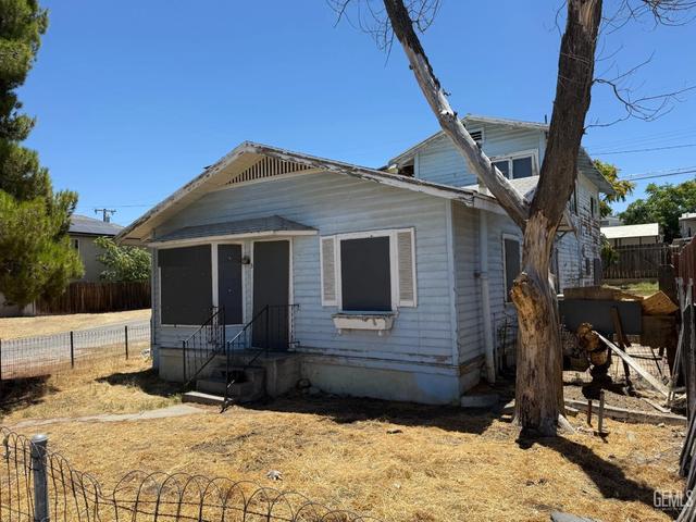 301 A St, Taft, CA 93268