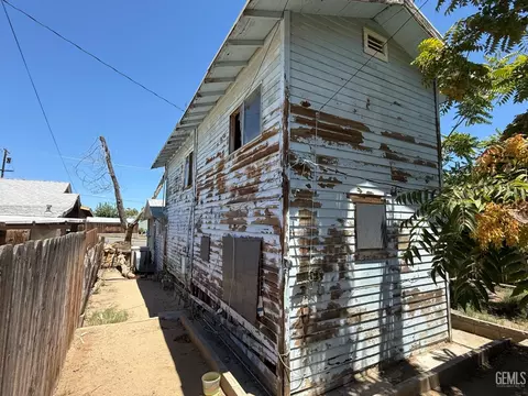 301 A St, Taft, CA 93268 photo 3