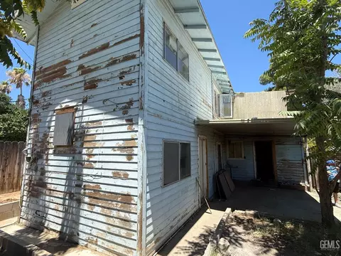 301 A St, Taft, CA 93268 photo 4