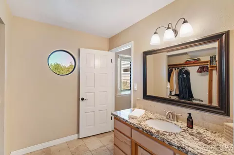 Bath - 21800 Quail Springs Rd, Tehachapi, CA 93561 photo 4 of 7