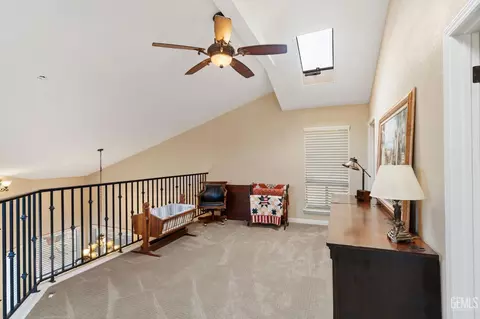 Entry Way - 21800 Quail Springs Rd, Tehachapi, CA 93561 photo 7 of 10