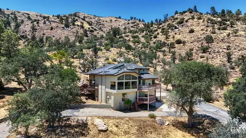 21800 Quail Springs Rd, Tehachapi, CA 93561