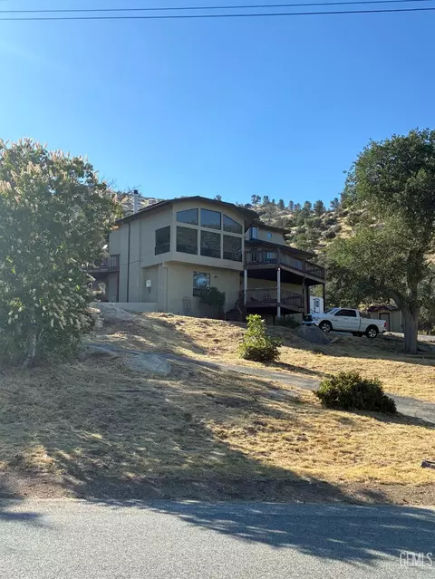 21800 Quail Springs Rd, Tehachapi, CA 93561
