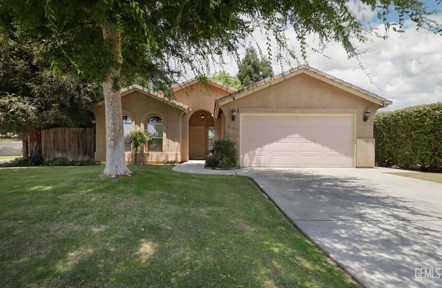 9908 Commodore Dr, Bakersfield, CA 93312