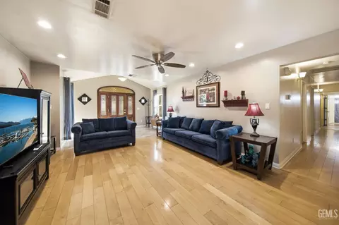 28241 Lancaster Rd, Lancaster, CA 93536 photo 5
