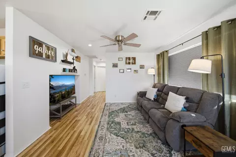 28241 Lancaster Rd, Lancaster, CA 93536 photo 28
