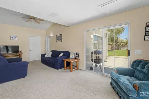 Other - 24929 Millux Rd, Arvin, CA 93203 photo 2 of 4