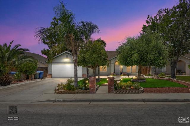 5211 Grogan Dr, Bakersfield, CA 93313