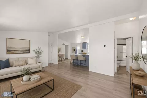Living - 404 Naylor Ave, Taft, CA 93268 photo 1 of 3