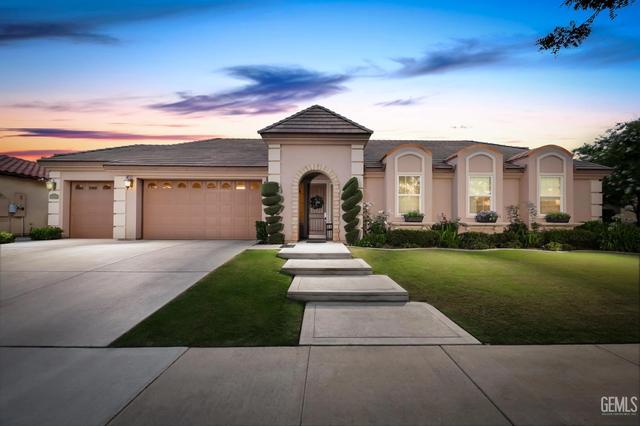 12209 Lincolnshire Dr, Bakersfield, CA 93311