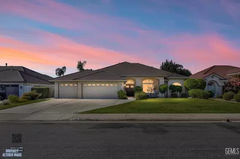 10206 Salisbury Dr, Bakersfield, CA 93311