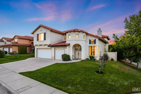 6545 Teasdale St, Lancaster, CA 93536