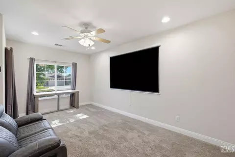 Other - 405 Hillard St, Taft, CA 93268 photo 9 of 19