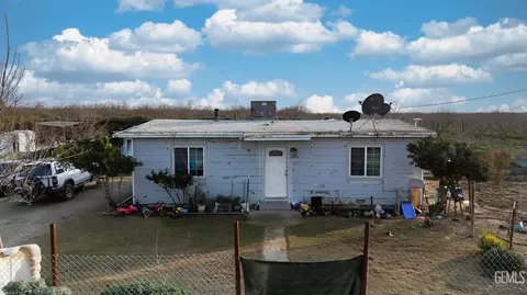 29951 Orange St, Shafter, CA 93263