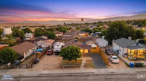 316 S 8th St, Taft, CA 93268