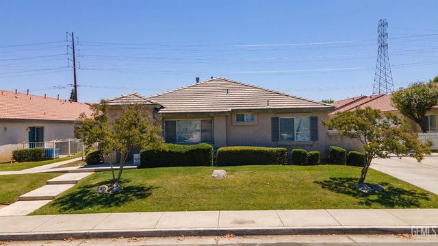 4314 Pebble Creek Dr, Bakersfield, CA 93312