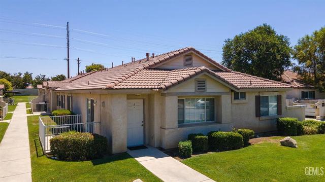4502 Pebble Creek Dr, Bakersfield, CA 93312