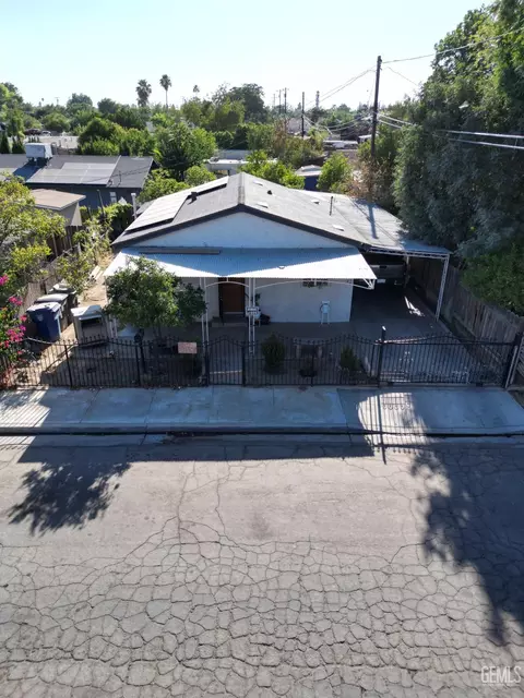 2017 Sunshine Ave, Bakersfield, CA 93307