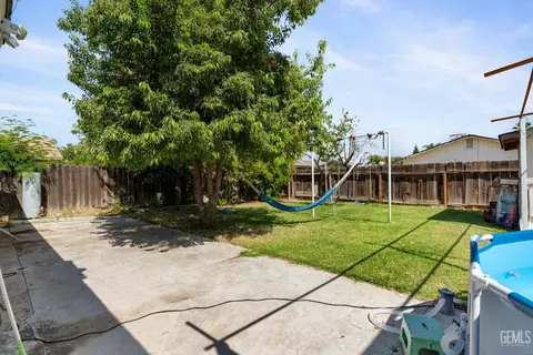 1016 Iris St, Wasco, CA 93280 photo 25