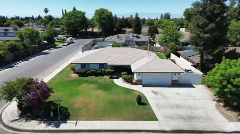 7913 Westlorne Ct, Bakersfield, CA 93309