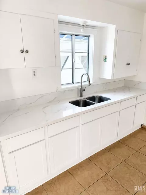 Kitchen - 1073 12th St, Wasco, CA 93280 photo 1 of 4